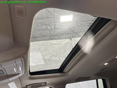 2020 Chevrolet Suburban Premier   - Photo 12 - Bethany, CT 06524