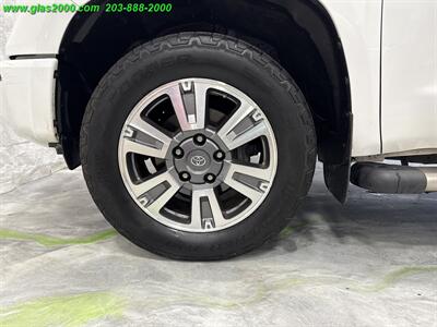 2018 Toyota Tundra Platinum 5.7L V8   - Photo 16 - Bethany, CT 06524