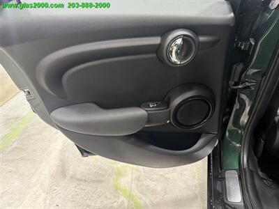 2017 MINI Cooper Hardtop 4 Door   - Photo 27 - Bethany, CT 06524