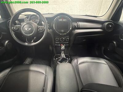 2017 MINI Cooper Hardtop 4 Door   - Photo 6 - Bethany, CT 06524