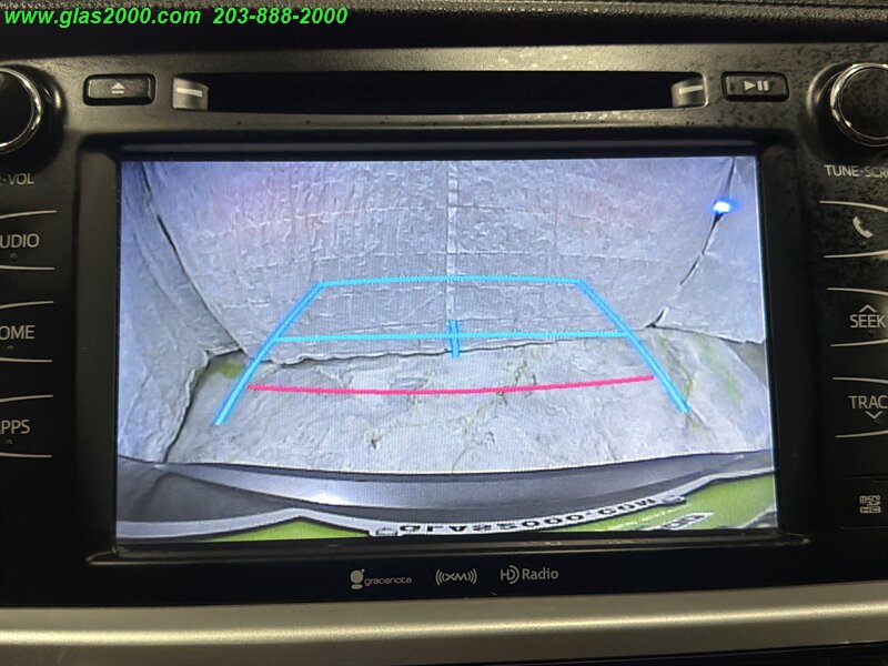 2016 Toyota Highlander XLE - Photo 11 - Bethany, CT 06524