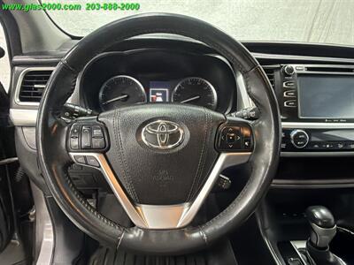 2016 Toyota Highlander XLE - Photo 4 - Bethany, CT 06524