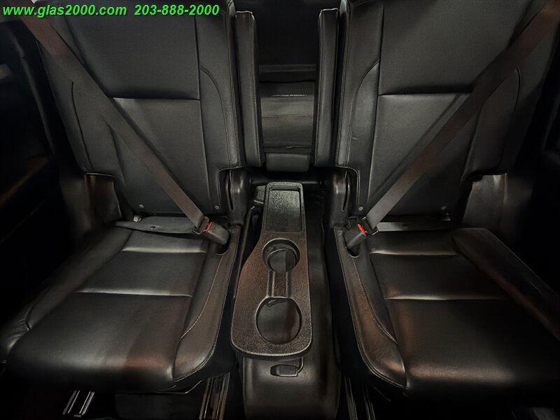 2016 Toyota Highlander XLE - Photo 34 - Bethany, CT 06524