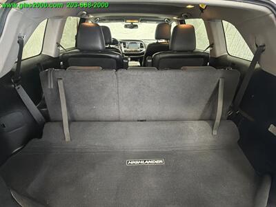 2016 Toyota Highlander XLE - Photo 15 - Bethany, CT 06524