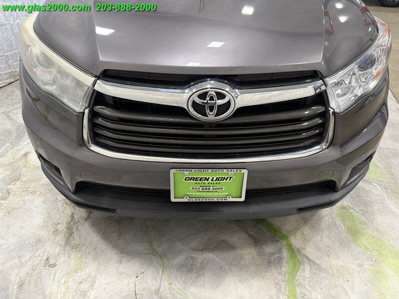 2016 Toyota Highlander XLE - Photo 24 - Bethany, CT 06524