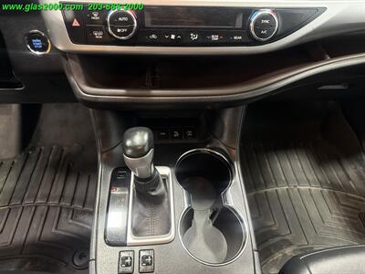 2016 Toyota Highlander XLE - Photo 30 - Bethany, CT 06524
