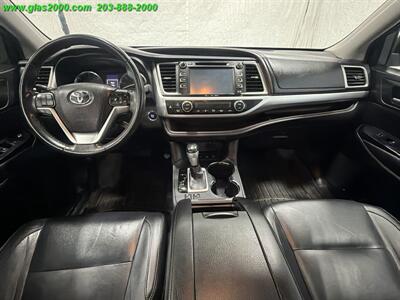 2016 Toyota Highlander XLE - Photo 6 - Bethany, CT 06524