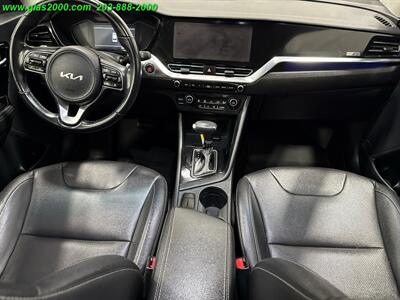 2022 Kia Niro Touring - Photo 6 - Bethany, CT 06524