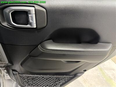 2018 Jeep Wrangler Unlimited Sahara   - Photo 26 - Bethany, CT 06524