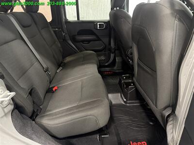 2018 Jeep Wrangler Unlimited Sahara   - Photo 10 - Bethany, CT 06524