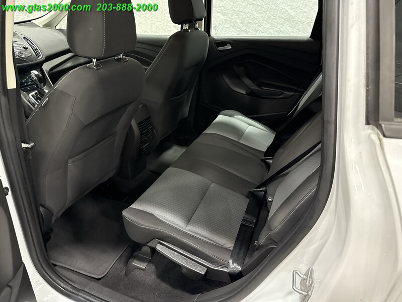 2017 Ford C-Max SE - Photo 9 - Bethany, CT 06524