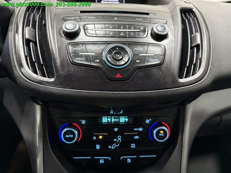 2017 Ford C-Max SE - Photo 17 - Bethany, CT 06524