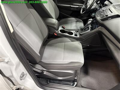 2017 Ford C-Max SE - Photo 5 - Bethany, CT 06524