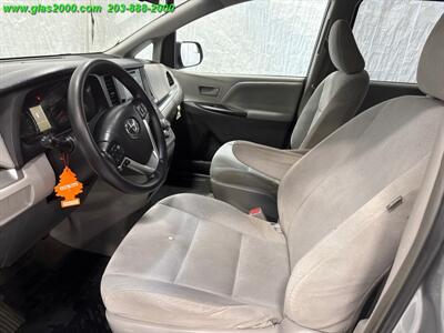 2016 Toyota Sienna L 7-Passenger   - Photo 3 - Bethany, CT 06524