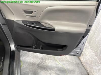 2016 Toyota Sienna L 7-Passenger   - Photo 30 - Bethany, CT 06524