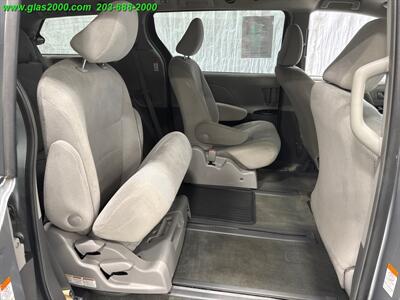 2016 Toyota Sienna L 7-Passenger   - Photo 16 - Bethany, CT 06524