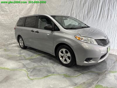 2016 Toyota Sienna L 7-Passenger   - Photo 2 - Bethany, CT 06524
