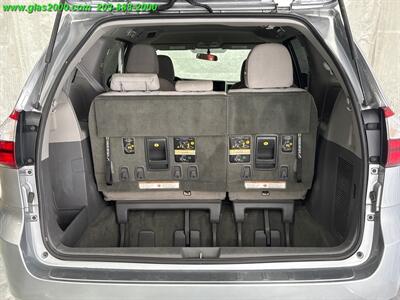 2016 Toyota Sienna L 7-Passenger   - Photo 15 - Bethany, CT 06524