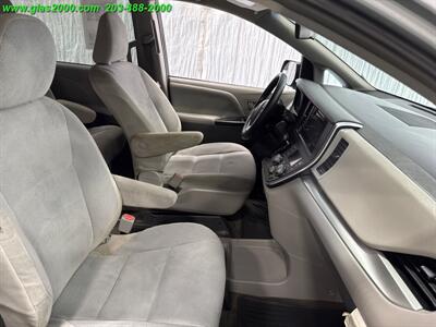 2016 Toyota Sienna L 7-Passenger   - Photo 36 - Bethany, CT 06524