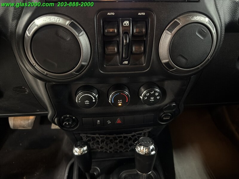 2018 Jeep Wrangler JK Unlimited Unlimited Sport - Photo 10 - Bethany, CT 06524