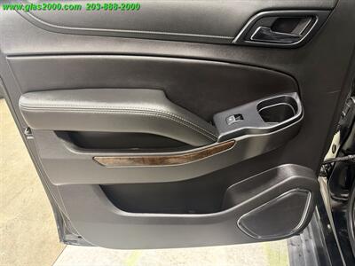 2019 Chevrolet Suburban LT   - Photo 31 - Bethany, CT 06524