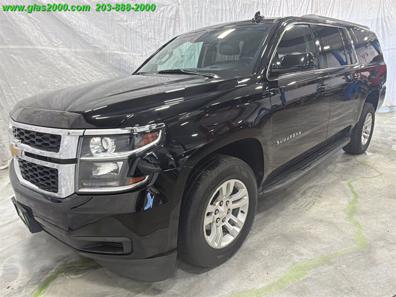 2019 Chevrolet Suburban LT   - Photo 1 - Bethany, CT 06524