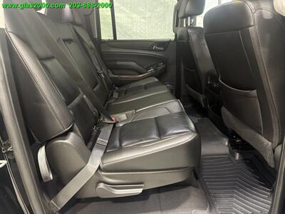 2019 Chevrolet Suburban LT   - Photo 37 - Bethany, CT 06524