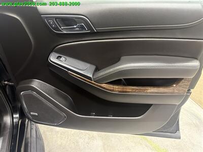 2019 Chevrolet Suburban LT   - Photo 26 - Bethany, CT 06524