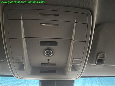 2019 Chevrolet Suburban LT   - Photo 33 - Bethany, CT 06524