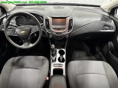 2018 Chevrolet Cruze LT Auto   - Photo 6 - Bethany, CT 06524