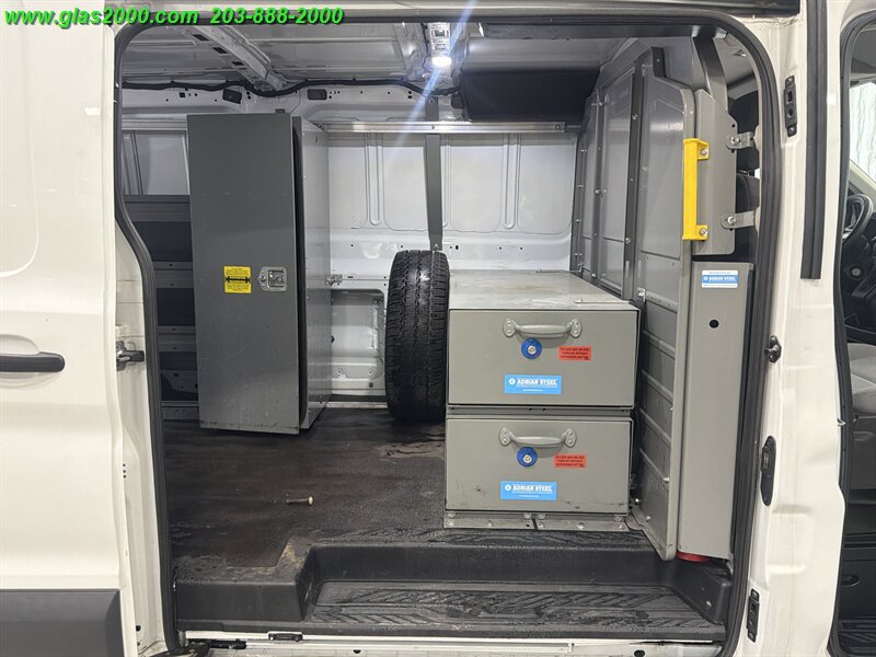 2018 Ford Transit - Photo 11 - Bethany, CT 06524