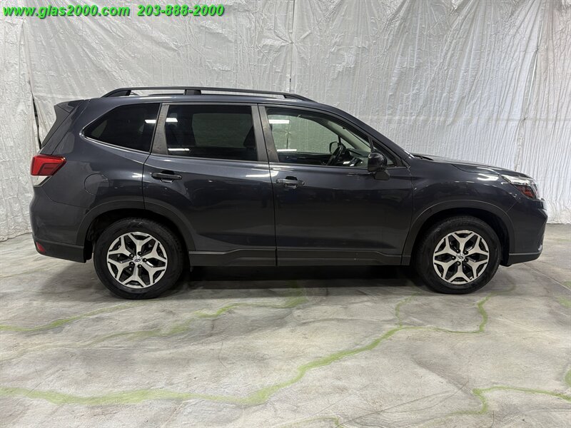 2019 Subaru Forester Premium - Photo 14 - Bethany, CT 06524