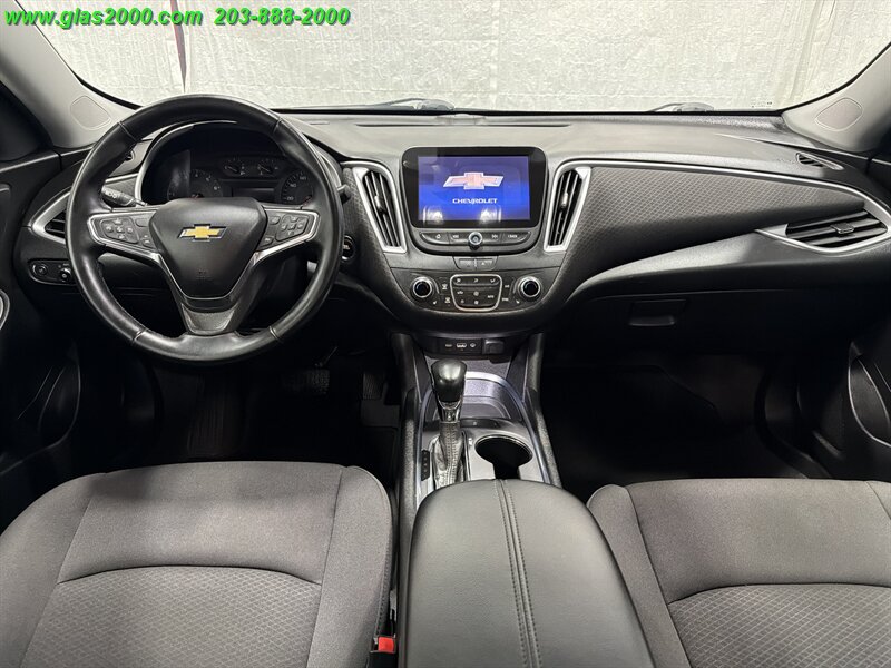 2023 Chevrolet Malibu LT - Photo 6 - Bethany, CT 06524