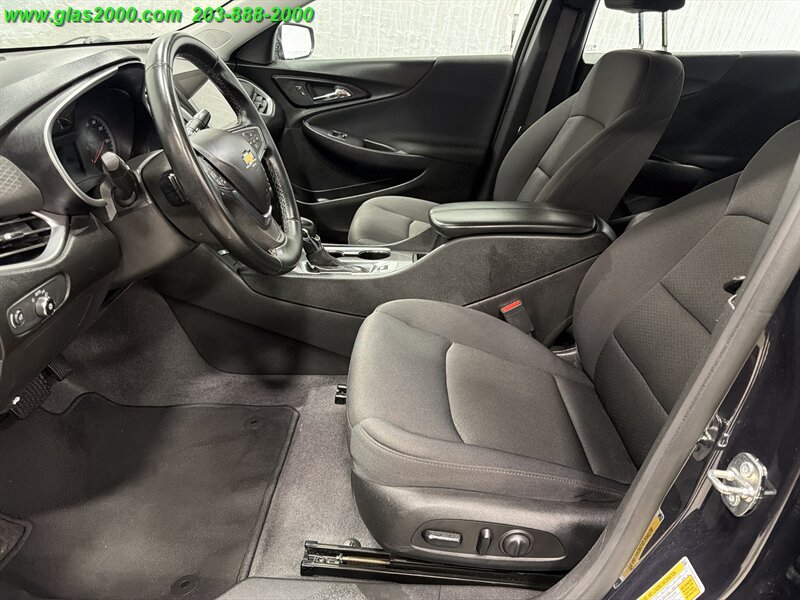 2023 Chevrolet Malibu LT - Photo 23 - Bethany, CT 06524