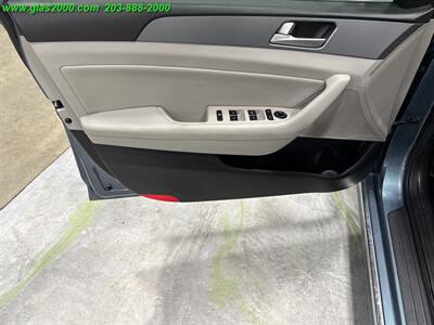 2016 Hyundai Sonata Hybrid SE   - Photo 25 - Bethany, CT 06524