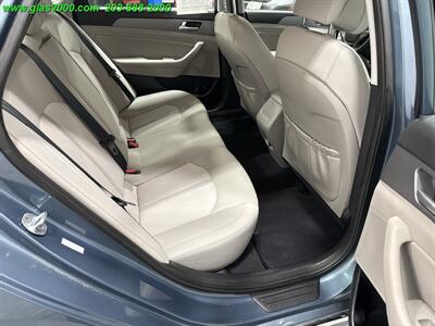 2016 Hyundai Sonata Hybrid SE   - Photo 10 - Bethany, CT 06524