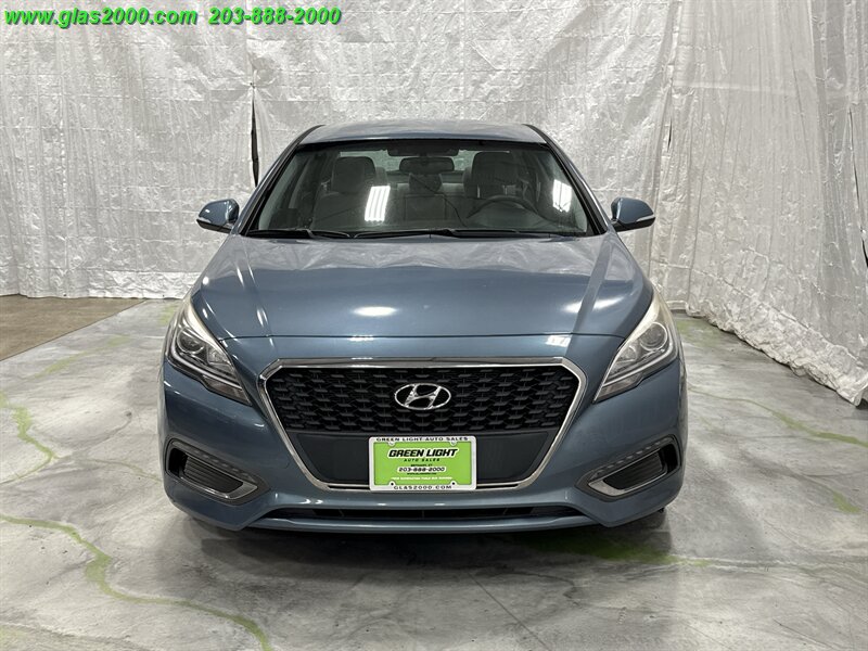 2016 Hyundai Sonata Hybrid SE   - Photo 19 - Bethany, CT 06524