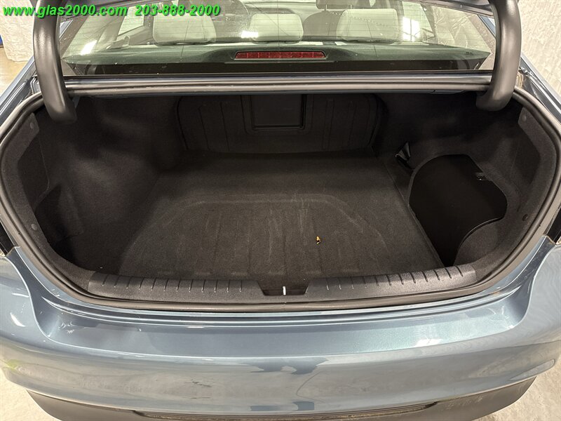 2016 Hyundai Sonata Hybrid SE   - Photo 15 - Bethany, CT 06524