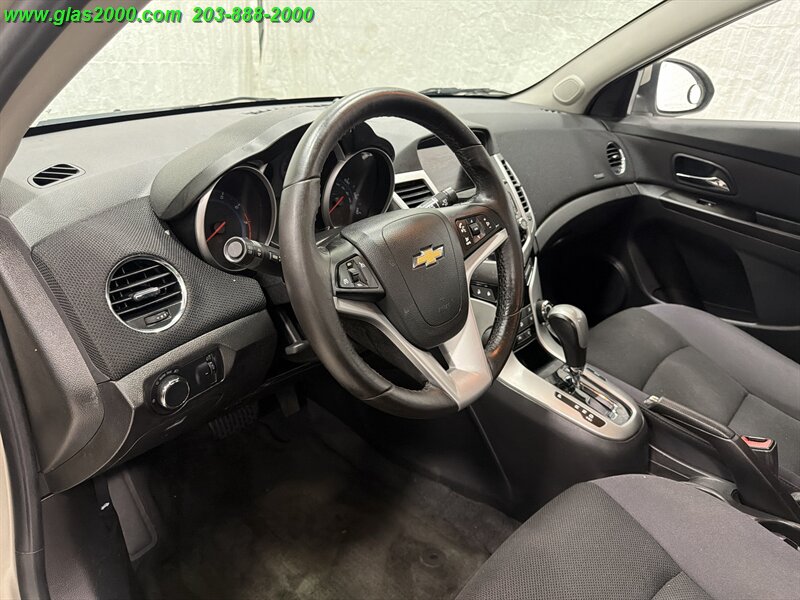 2014 Chevrolet Cruze 1LT Auto - Photo 3 - Bethany, CT 06524