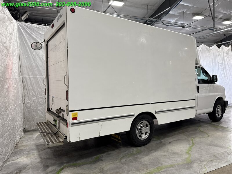 2017 Chevrolet Express 3500 - Photo 14 - Bethany, CT 06524