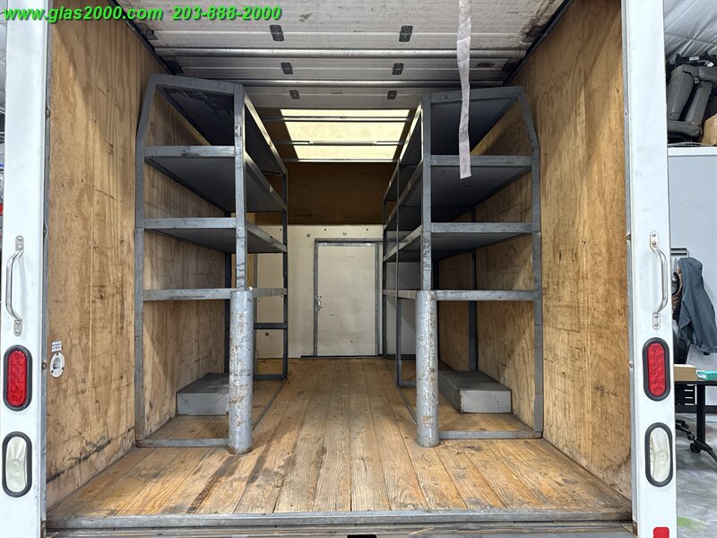 2017 Chevrolet Express 3500 - Photo 10 - Bethany, CT 06524