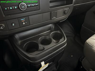2017 Chevrolet Express 3500 - Photo 17 - Bethany, CT 06524
