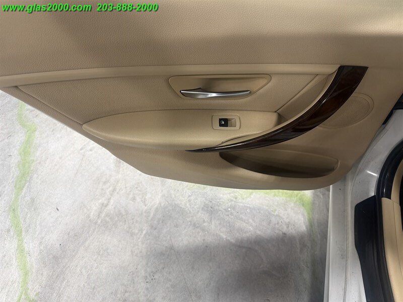 2014 BMW 320i xDrive - Photo 28 - Bethany, CT 06524