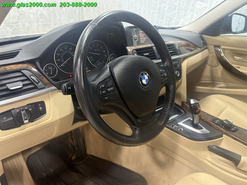 2014 BMW 320i xDrive - Photo 3 - Bethany, CT 06524