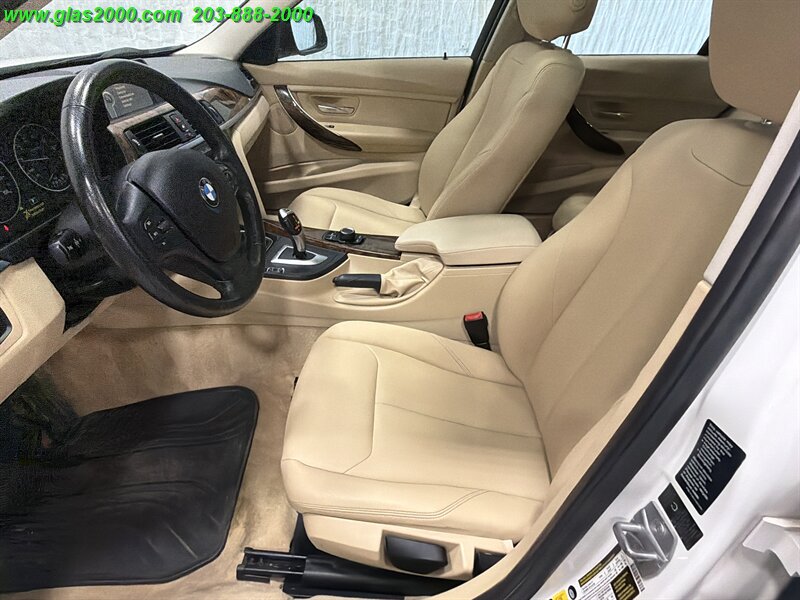 2014 BMW 320i xDrive - Photo 23 - Bethany, CT 06524