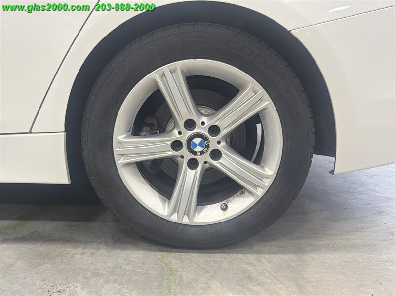 2014 BMW 320i xDrive - Photo 16 - Bethany, CT 06524