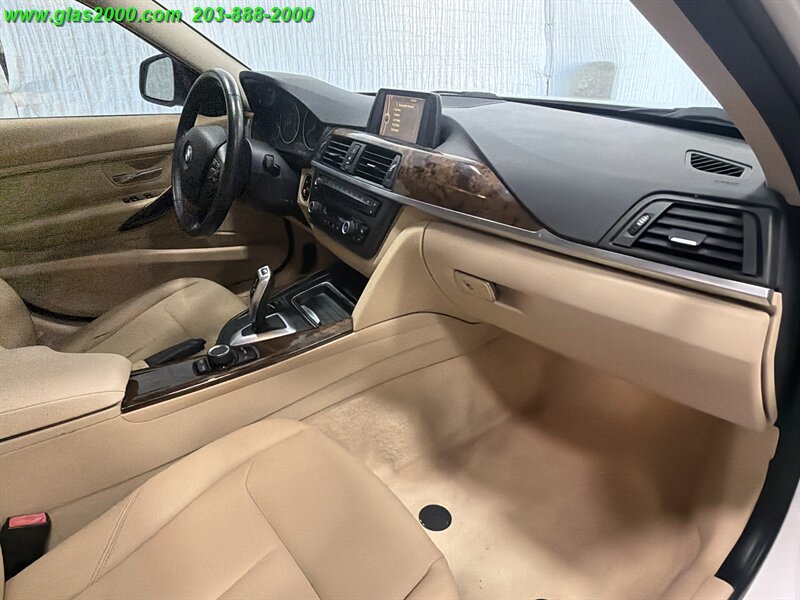 2014 BMW 320i xDrive - Photo 5 - Bethany, CT 06524