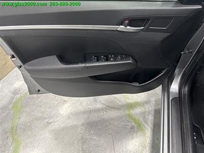 2019 Hyundai Elantra SE   - Photo 25 - Bethany, CT 06524