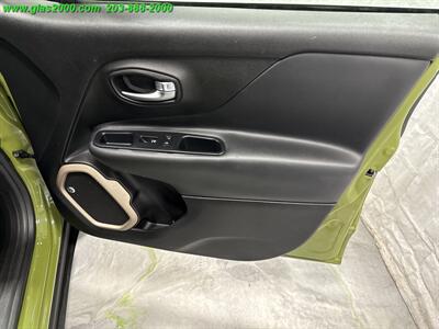 2016 Jeep Renegade Latitude 75th Anniversary Edition   - Photo 25 - Bethany, CT 06524