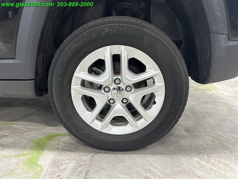 2018 Jeep Compass Sport - Photo 16 - Bethany, CT 06524